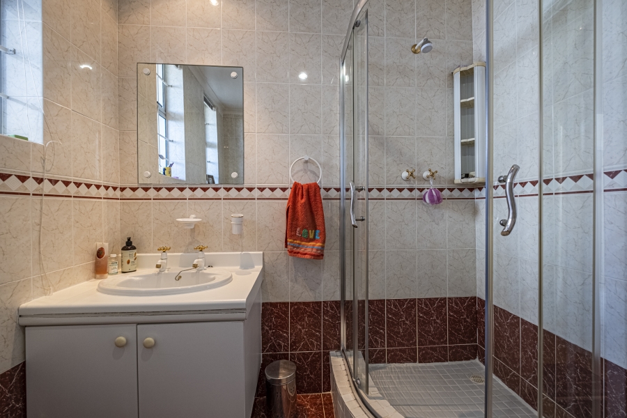 2 Bedroom Property for Sale in Summerstrand Eastern Cape